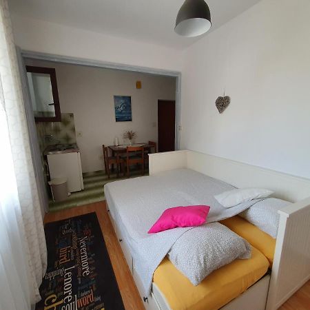 Aenona Sunny Apartment Врси Екстериор снимка